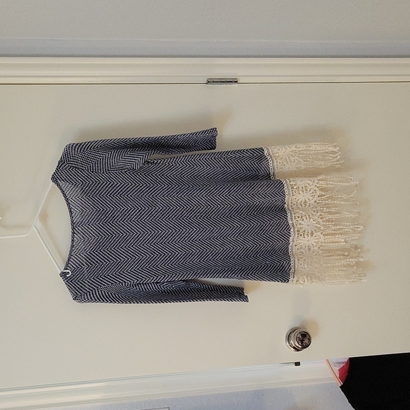 3/$30 ALYA Anthropologie Marled Knit Chevron Herringbone Lace Tunic Blouse - Picture 5 of 11